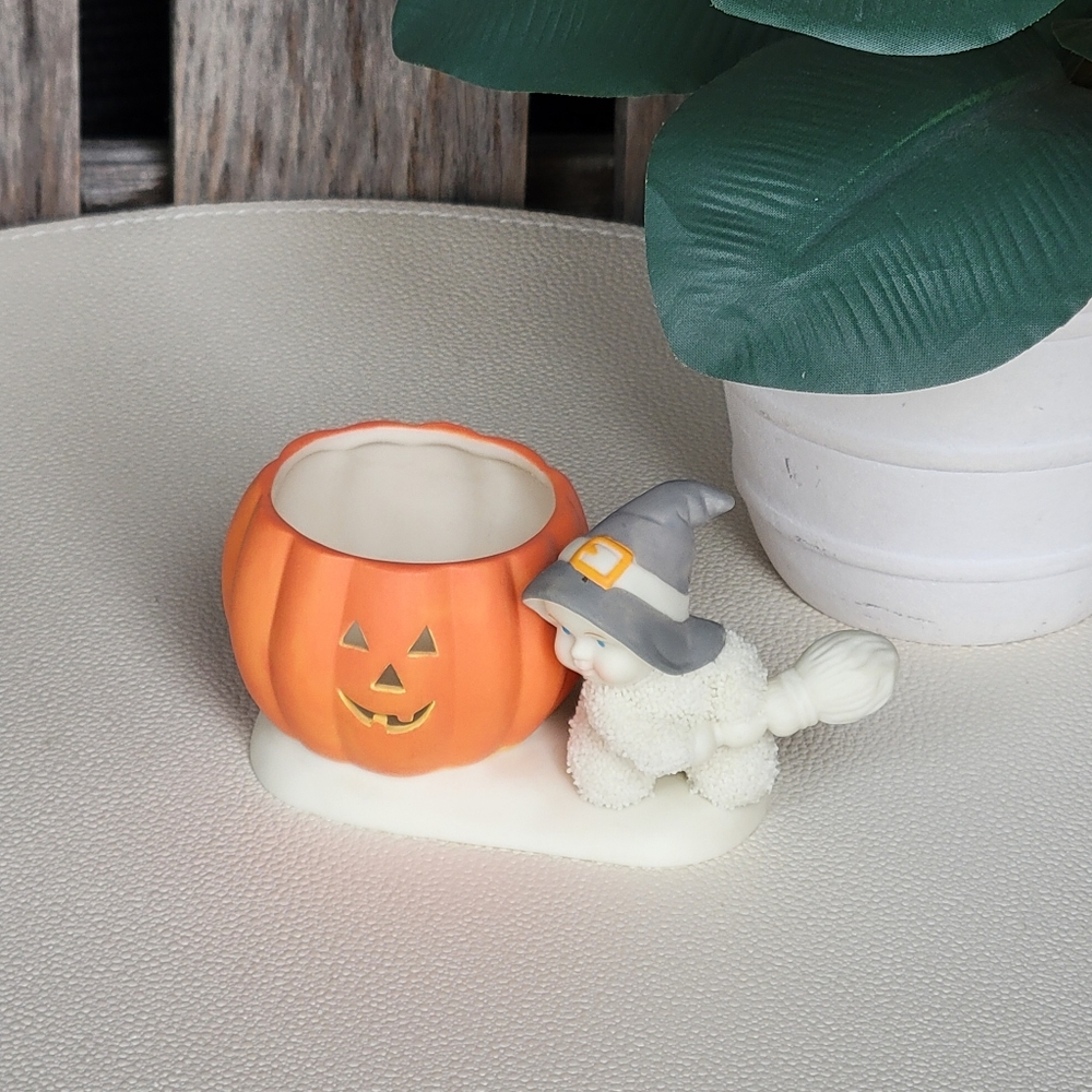 Snowbabies Whimsical Pumpkin Candle Holder with Witch Figurine - Picture 3 of 8